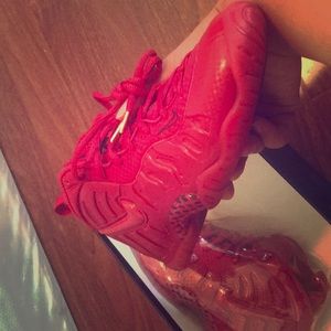 Brand new Nike little posite pro GS size 4Y